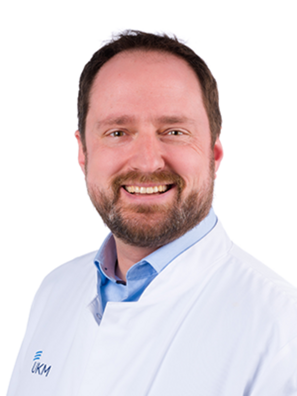 Markus Holling | Stellv. Direktor Klinik für Neurochirurgie